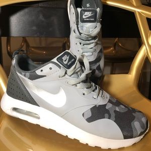 Nike AirMac Tavas